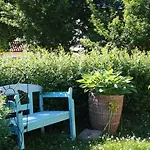 2 Mit Aussenpool Und Sauna Apartment