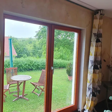 Appartement 2 Mit Aussenpool Und Sauna Sulzfeld am Main