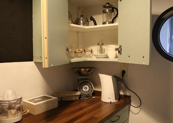 2 Mit Aussenpool Und Sauna Appartement *